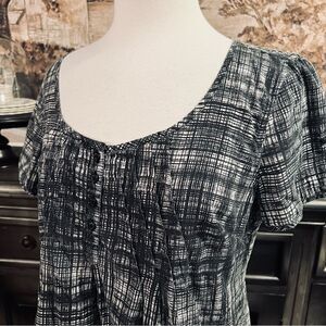 Calvin Klein Jeans Gray & Black Top size Large